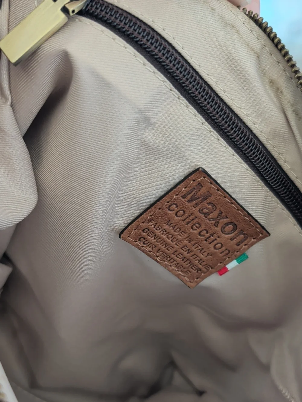 Maxon Collection Italy Leather Crossbody Bag